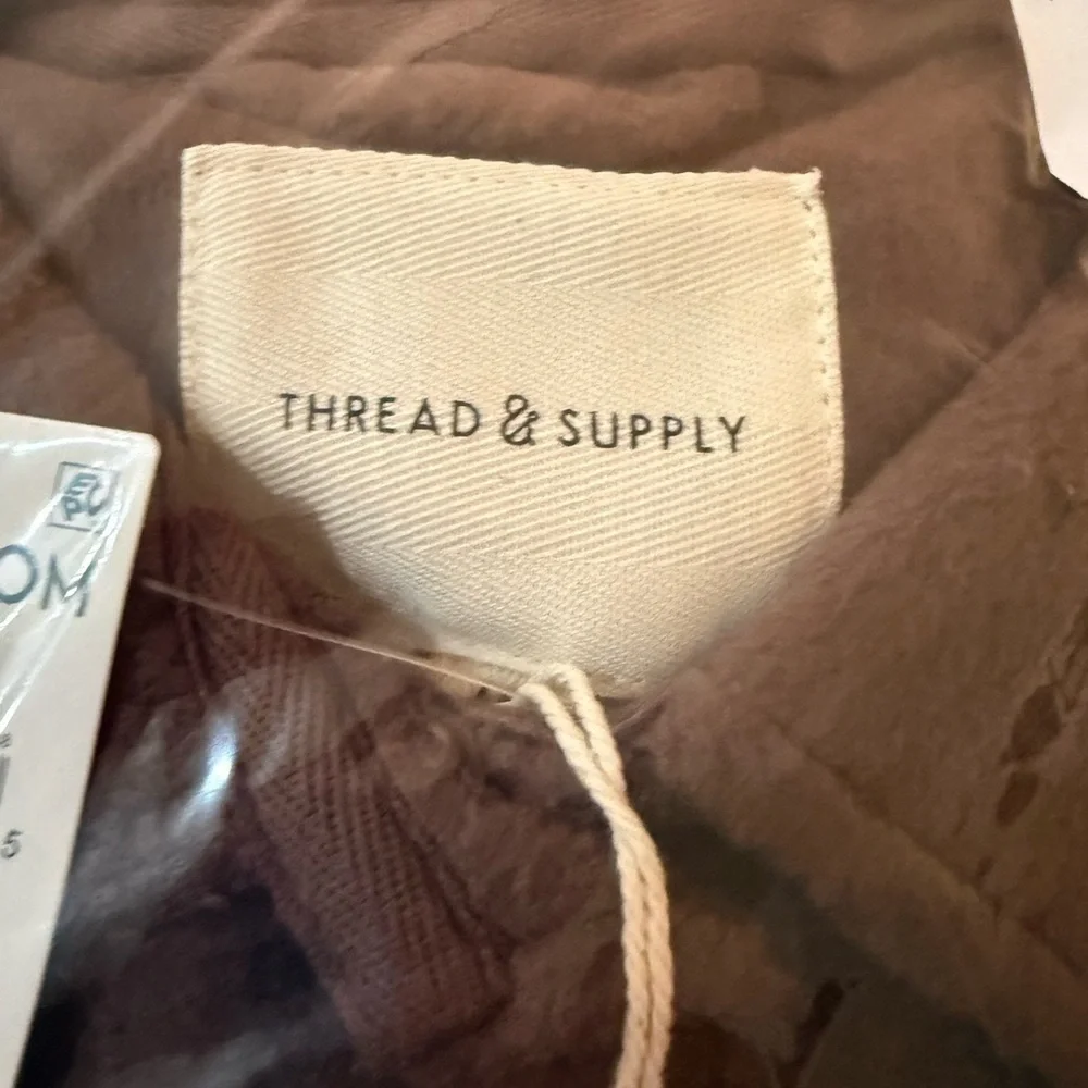 Thread & Supply Cozy Polar Fleece Shacket aka Shirt Jacket NWT M Chocolate Brown - Picture 7 of 10